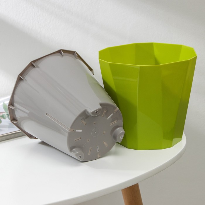 Кашпо пластм. "Палермо" 3,6л d верха 202мм h193мм со вставкой Оливковое С317ОЛВ ("Мартика") *1/16 Кашпо пластм. "Палермо" 3,6л d верха 202мм h193мм со вставкой Оливковое С317ОЛВ ("Мартика") *1/16