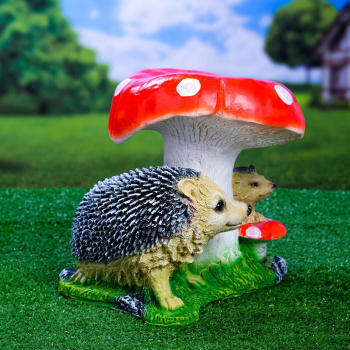 Садовая фигура "Гриб с двумя ежами" 26*30*30 см 1090079
