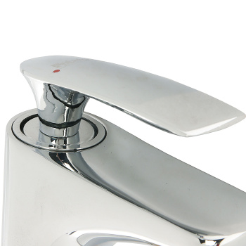 Смеситель для умывальника Potato P10234, короткий излив, рычажный