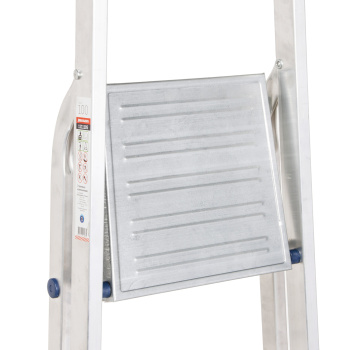 Стремянка алюминиевая 5 ступеней, выс.верхн. площ.1,03м "NV1111" 1111105 "Новая высота" *1 Стремянка алюминиевая 5 ступеней, выс.верхн. площ.1,03м "NV1111" 1111105 "Новая высота" *1