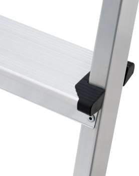 Стремянка алюминиевая 7 ступеней, выс.верхн. площ.1,47м NV1110 арт.1110107 "Новая высота" *1 Стремянка алюминиевая 7 ступеней, выс.верхн. площ.1,47м NV1110 арт.1110107 "Новая высота" *1