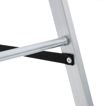 Стремянка алюминиевая 7 ступеней, выс.верхн. площ.1,47м NV1110 арт.1110107 "Новая высота" *1 Стремянка алюминиевая 7 ступеней, выс.верхн. площ.1,47м NV1110 арт.1110107 "Новая высота" *1